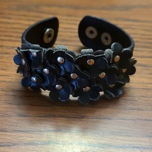 FAUX LEATHER BRACELET